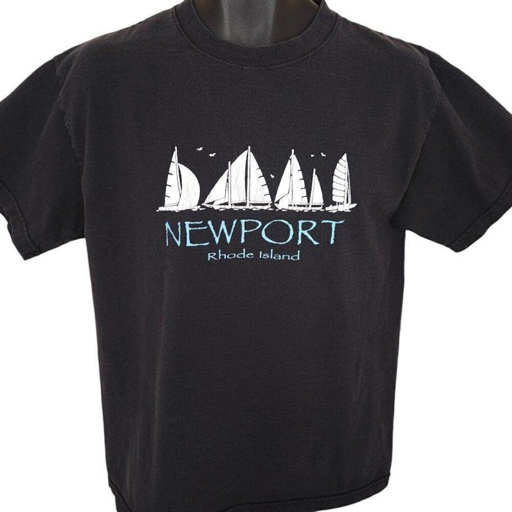 Vintage Newport Rhode Island T Shirt Mens Size Medium Black New England Travel